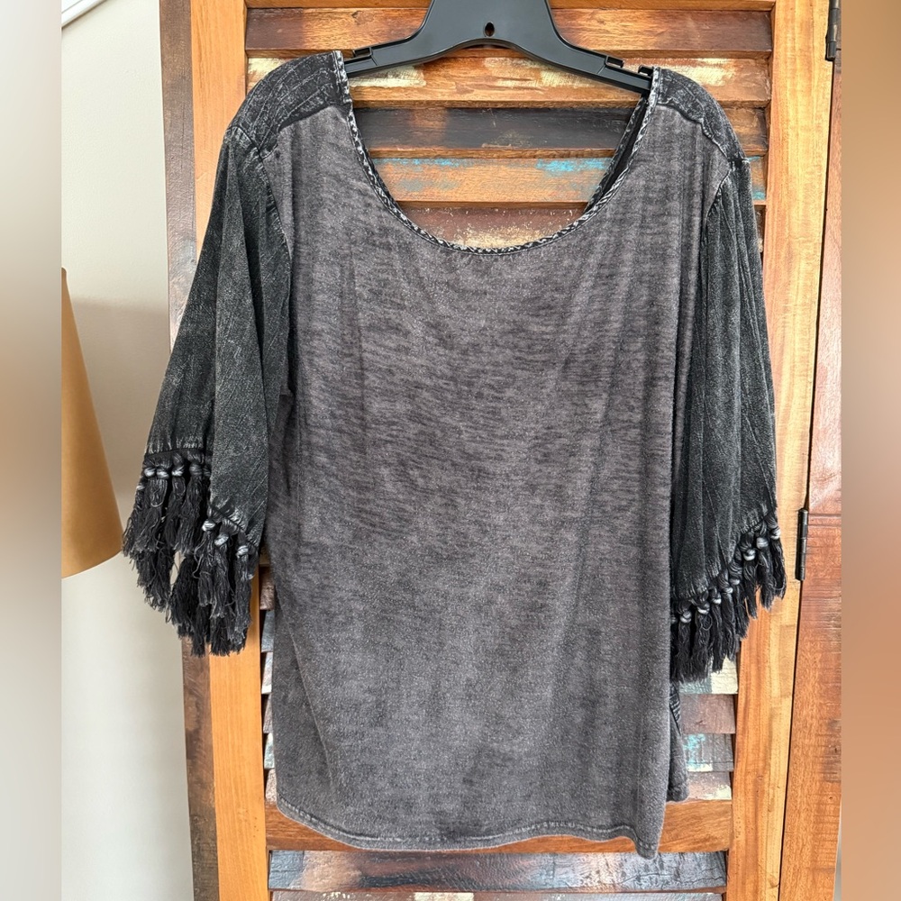 Gimmicks by BKE Women's Black Tassel Sleeve Top